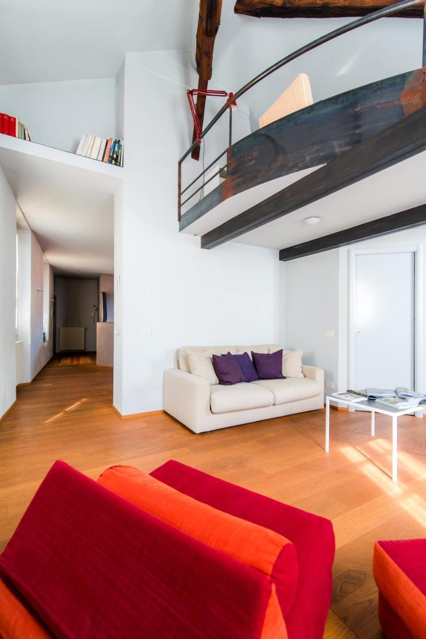 Appartement Antica Via Volta - The House Of Travelers à Côme Extérieur photo